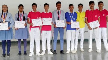 भगवंत पब्लिक स्कूल में खेलकूद प्रतियोगिता के विजेताओं को किया गया सम्मानित